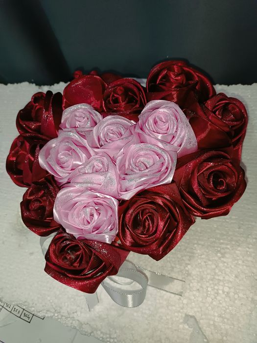 букет из атласной ленты