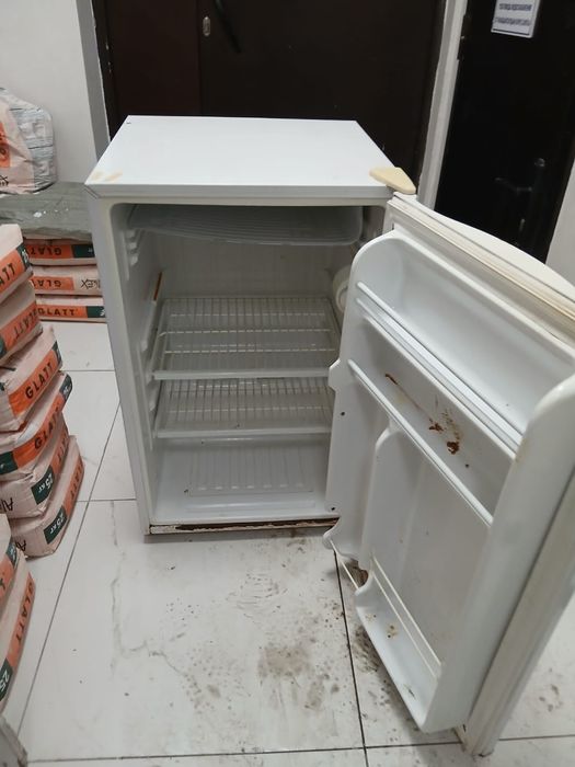 Мини Холодильник Самсунг. Доставка есть