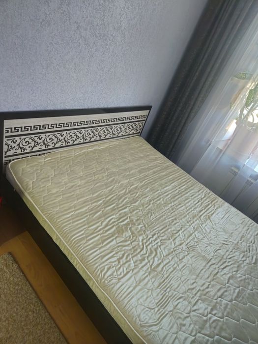 Отдам кровть двухспальную