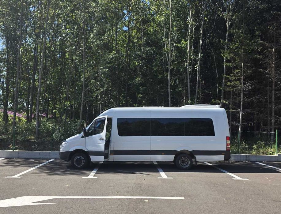 Inchirieri auto/Transport persoane/microbuze 8+1 locuri/ 21 locuri