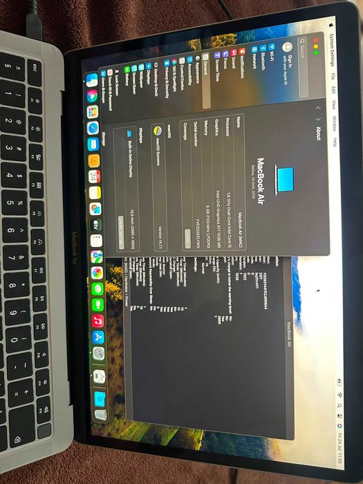 MacBook Laptop Air 2019 retina 13 inch i5  8GB Ram SSD Impecabil