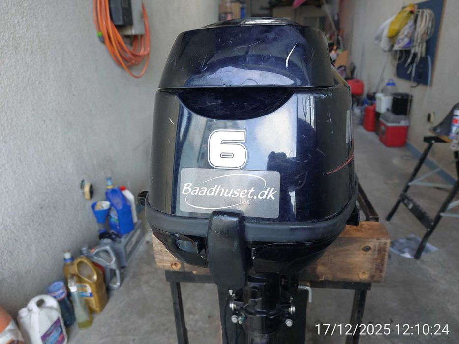 Продавам двигател Mercury 6