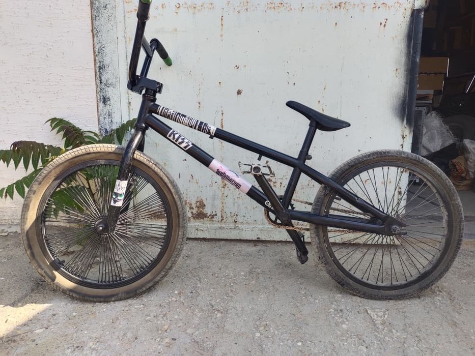 Продам трюковой велосипед BMX
