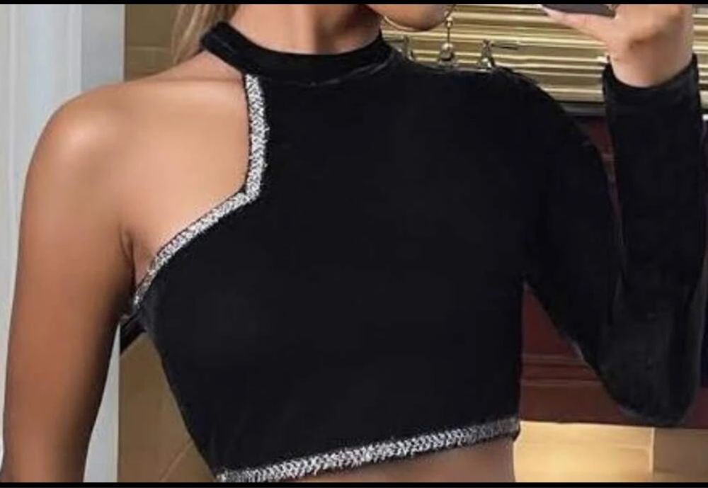 Нова блузка с етикет