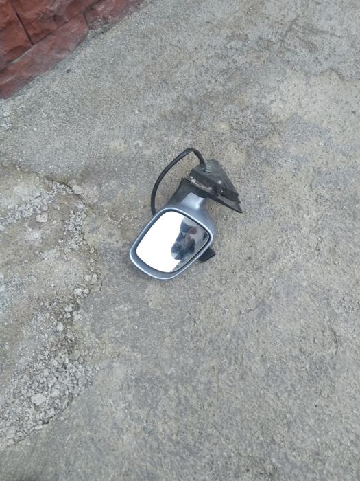 Продам зеркало на пассат б5