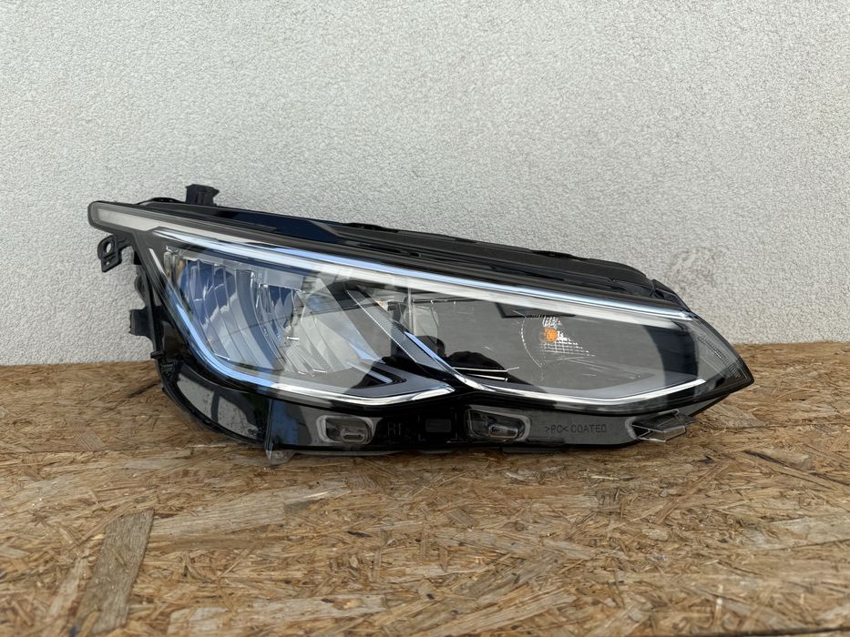Far dreapta VW Golf8 Golf MK8 Full LED Original Europa
