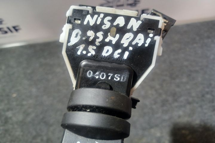 Maneta stergatoare parbriz MX1253 Nissan Qashqai  seria