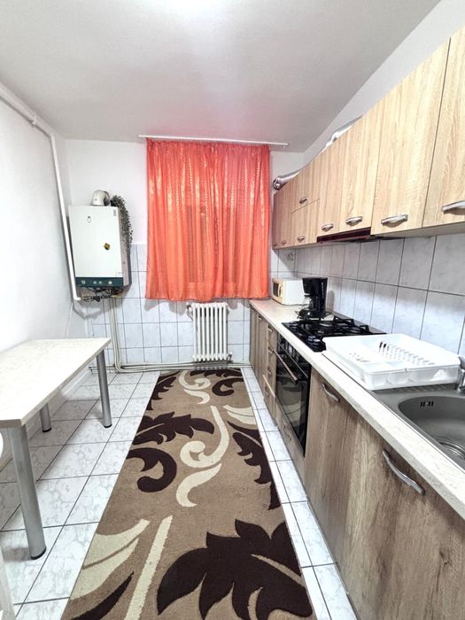 Inchiriez apartament 2 camere