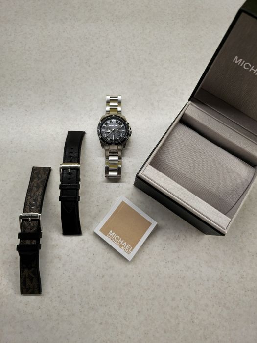 Ceas Michael Kors MK8966 – Chronograph Black – Full Set