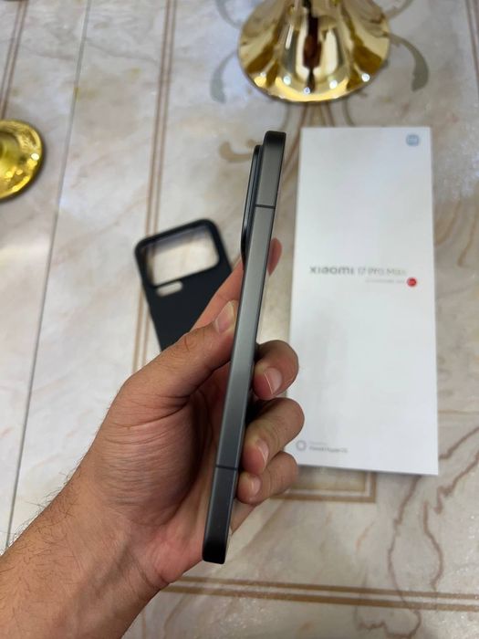 Xiaomi 17 pro max