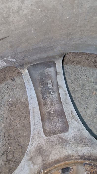 Продам диски bmw 230 стиль r18