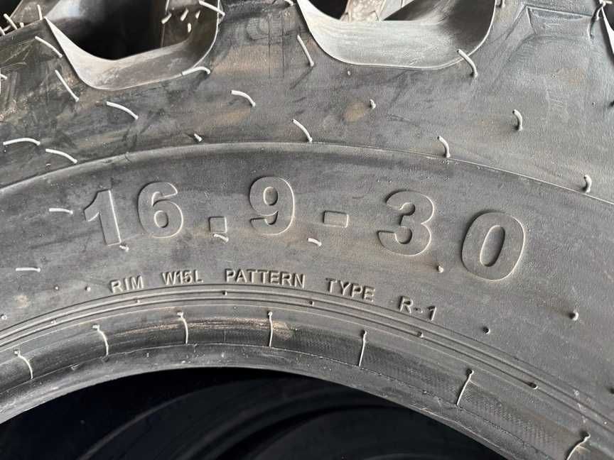 Cauciucuri noi 16.9-30 cu 16 pliuri de tractor spate marca PANTHER