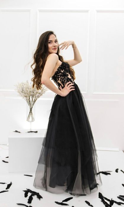 Стилна бална рокля