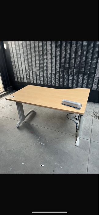 Birou STEELCASE pal+metal calitate superioara