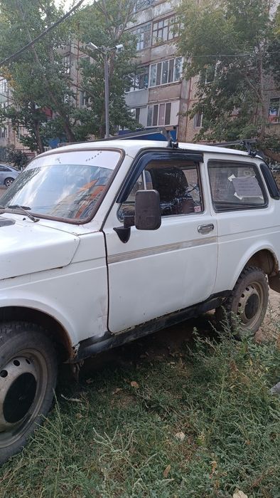 Продам машину Ниву