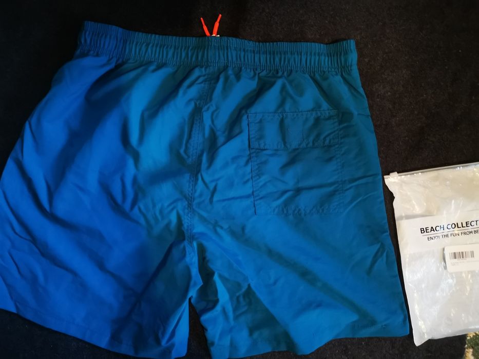 Pantaloni scurti baie