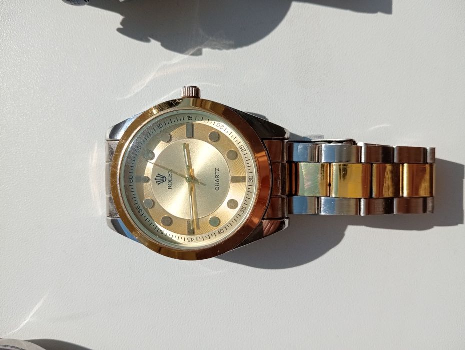 Продам часы для мужчинь