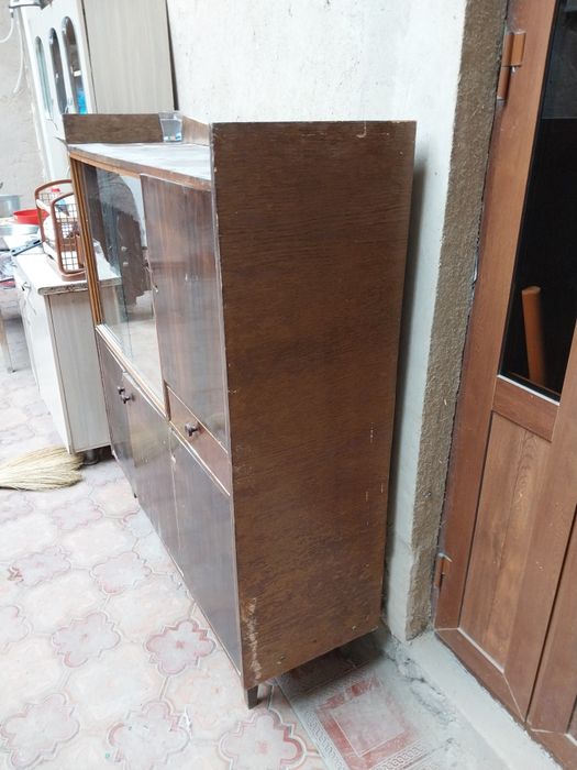 Сервант мебель .