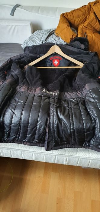 Дамско яке Wellestein