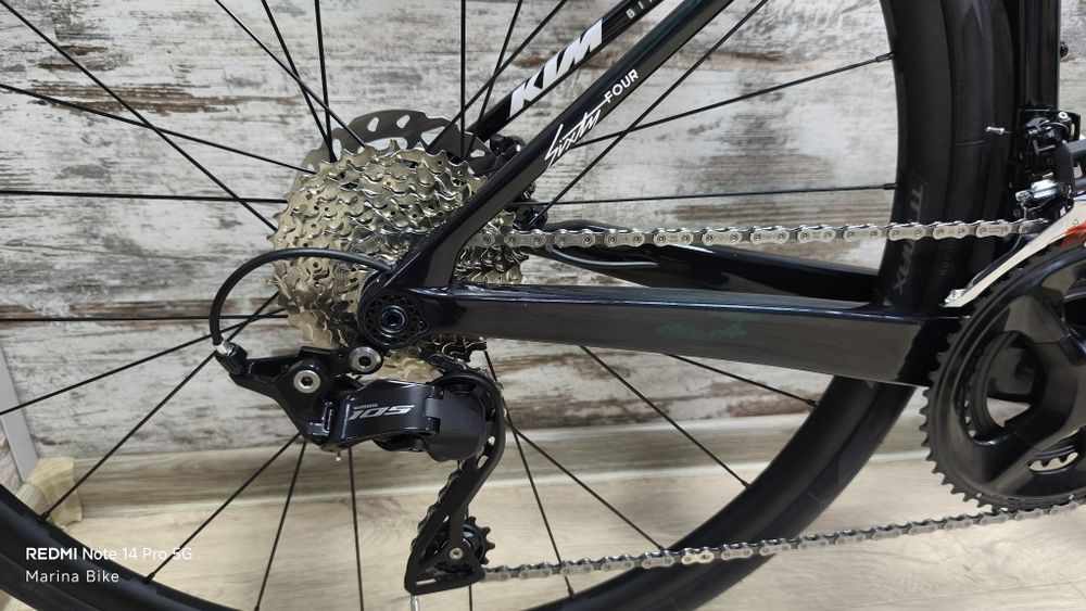 НОВ карбонов шосеен велосипед KTM Revelator Master 105 12S Trimax | 49
