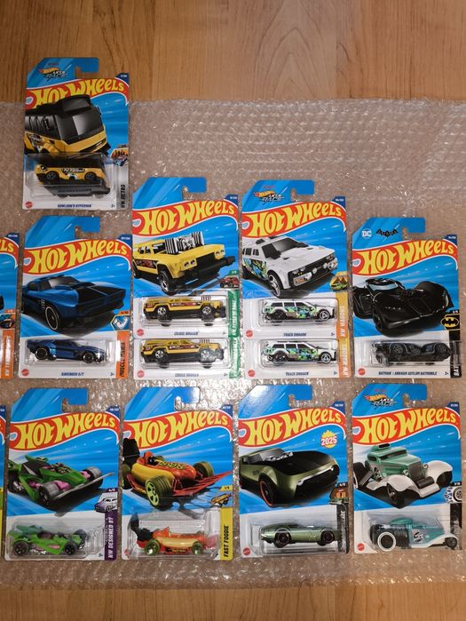 Машинки Hot Wheels из бокса 2025K.