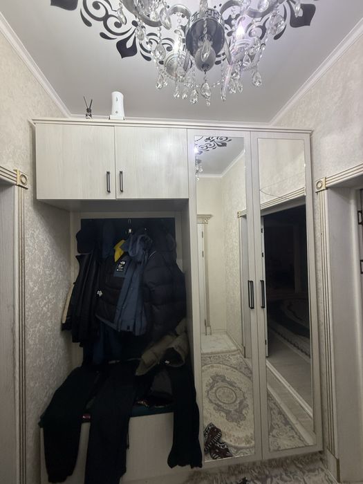 Жана шкаф для прихожки