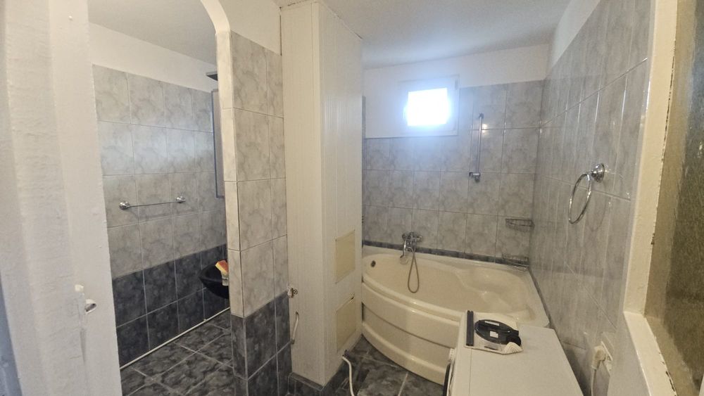 Apartament 3 camere Calea Romanului et.3