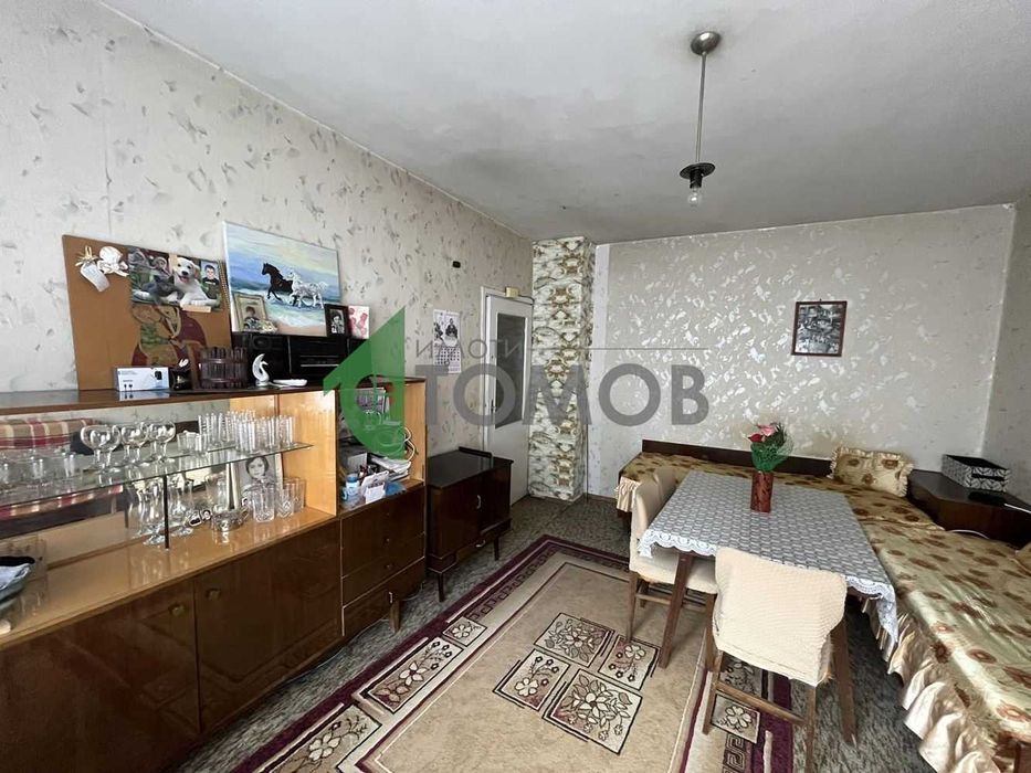 Продава се Двустаен апартамент в Шумен, Тракия - 60 кв.м за 1233 €/кв.м - Снимка #1