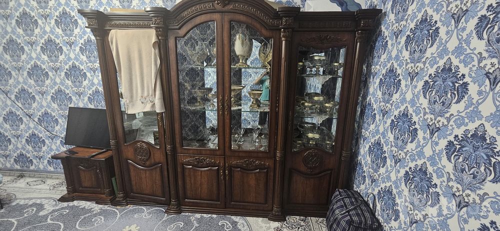 Kamplekt stenka mebel srochna sotladi