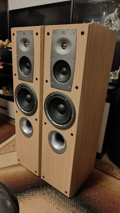 Тонколони JBL BALBOA 30