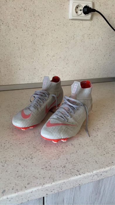 Бутонки  Полупрофесионални!