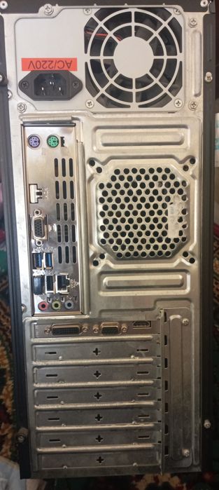 Windows 7+  simsiz klaviatura va sichqonchaga ega.