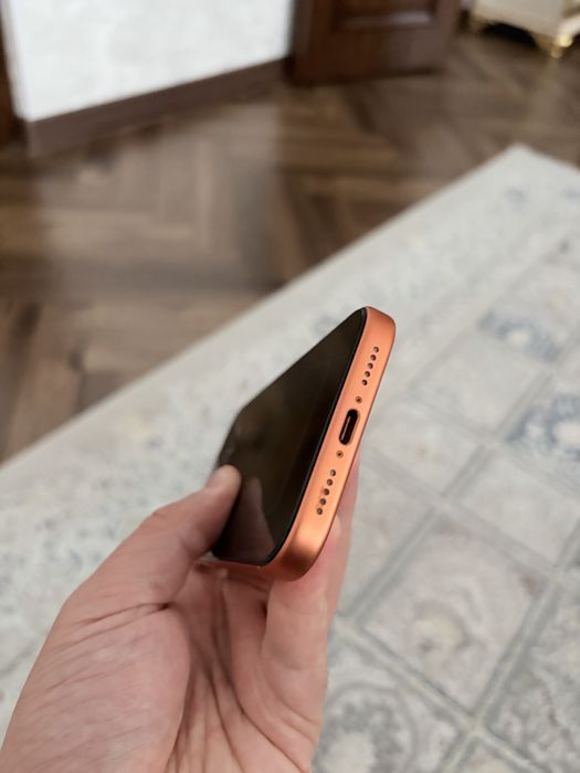 Iphone 17 pro orange
