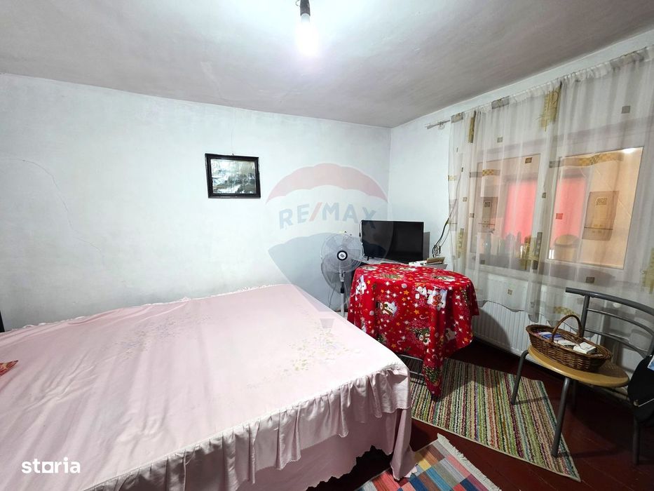 Casă / Vilă cu 6 camere de vânzare în zona Mihai Viteazu