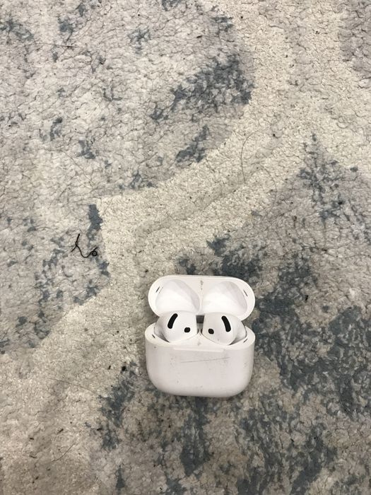 Наушник безпроводной