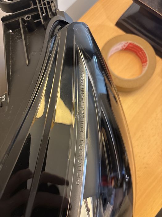 Фар за Peugeot 308