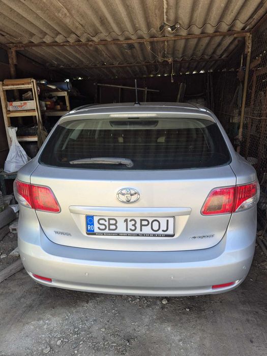 Toyota Avensis T27