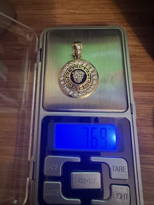 Златна Висулка “Versace”