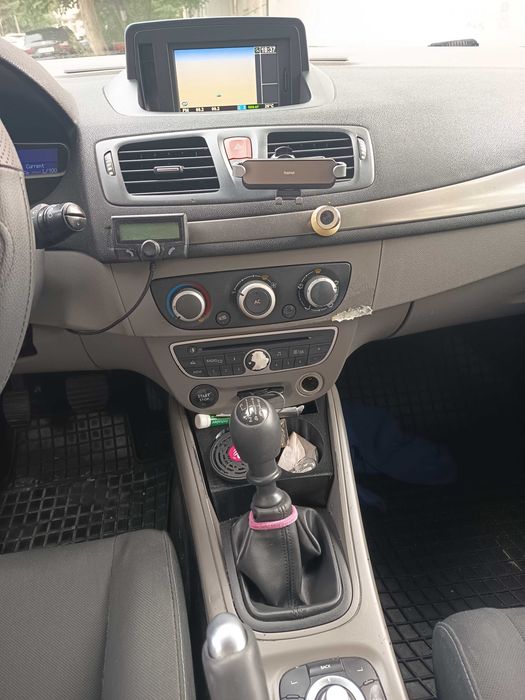 RENAULT Megane 2011 — imagine 4