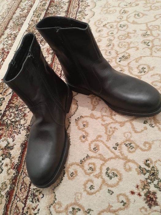 Мужской 10000тг новый