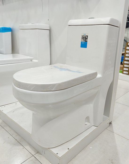 УНИТАЗ новый литой модель 063