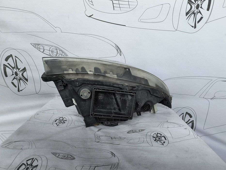 Far Stanga Uk Halogen Bmw 1 E81 E87 2009 / 2007-2011 Cod OEM 63117249651 (5C2)