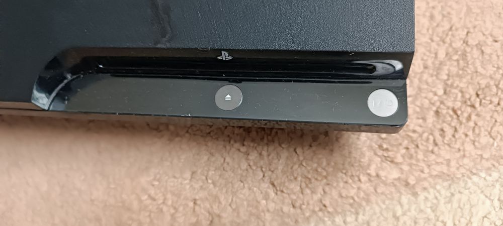 Продам PS3  в шикарном состоянии