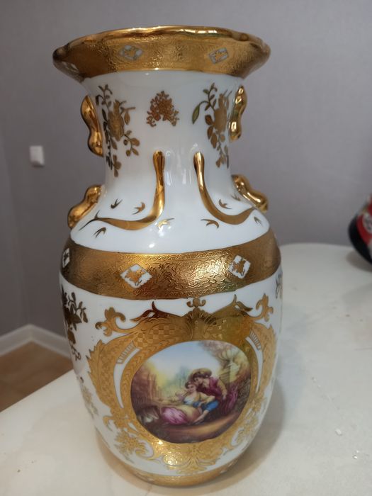 Продам вазу для цветов