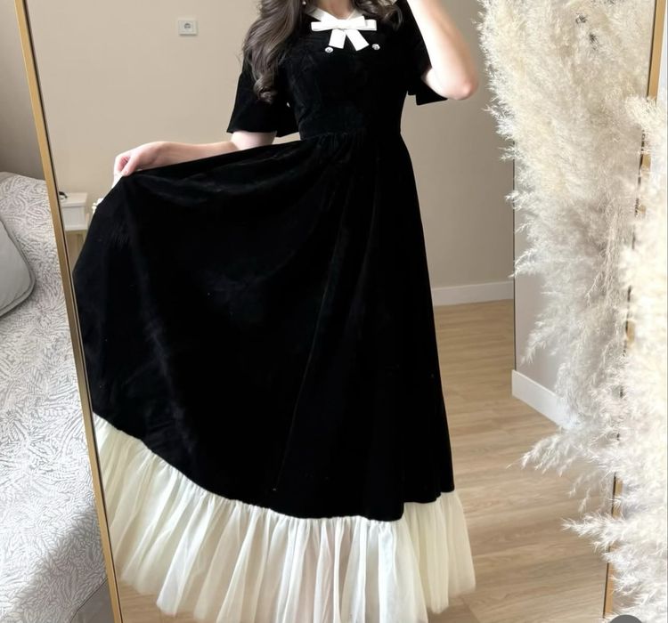 Вечерние платья.