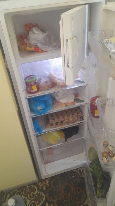 Artel 1 kamerali xolodelnik tez van arzon sotiladisotiladi