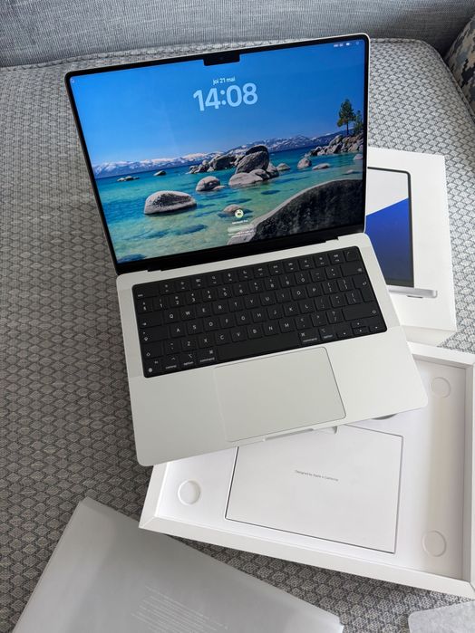 macbook pro m1 14 - Laptopuri oferte online | OLX.ro