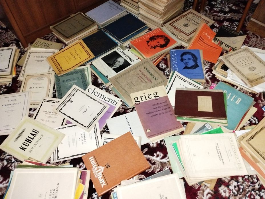 Книги Ноты Nota kitoblar fortepiano, vokal, skripka va xalq cholgʻular