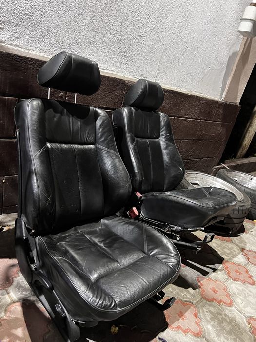 продам сиденья w202