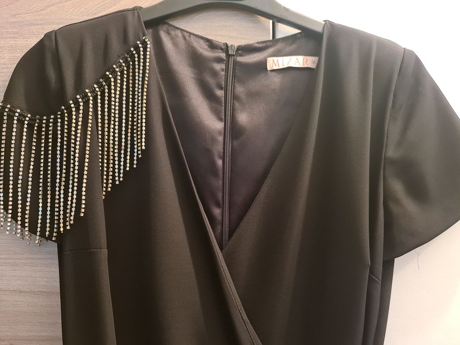 Rochie neagra eleganta